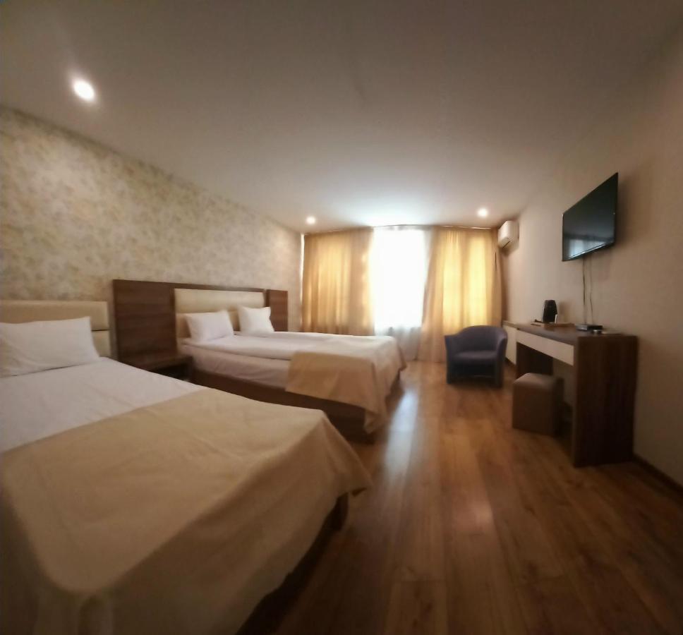 Hotel Lile تبليسي المظهر الخارجي الصورة
