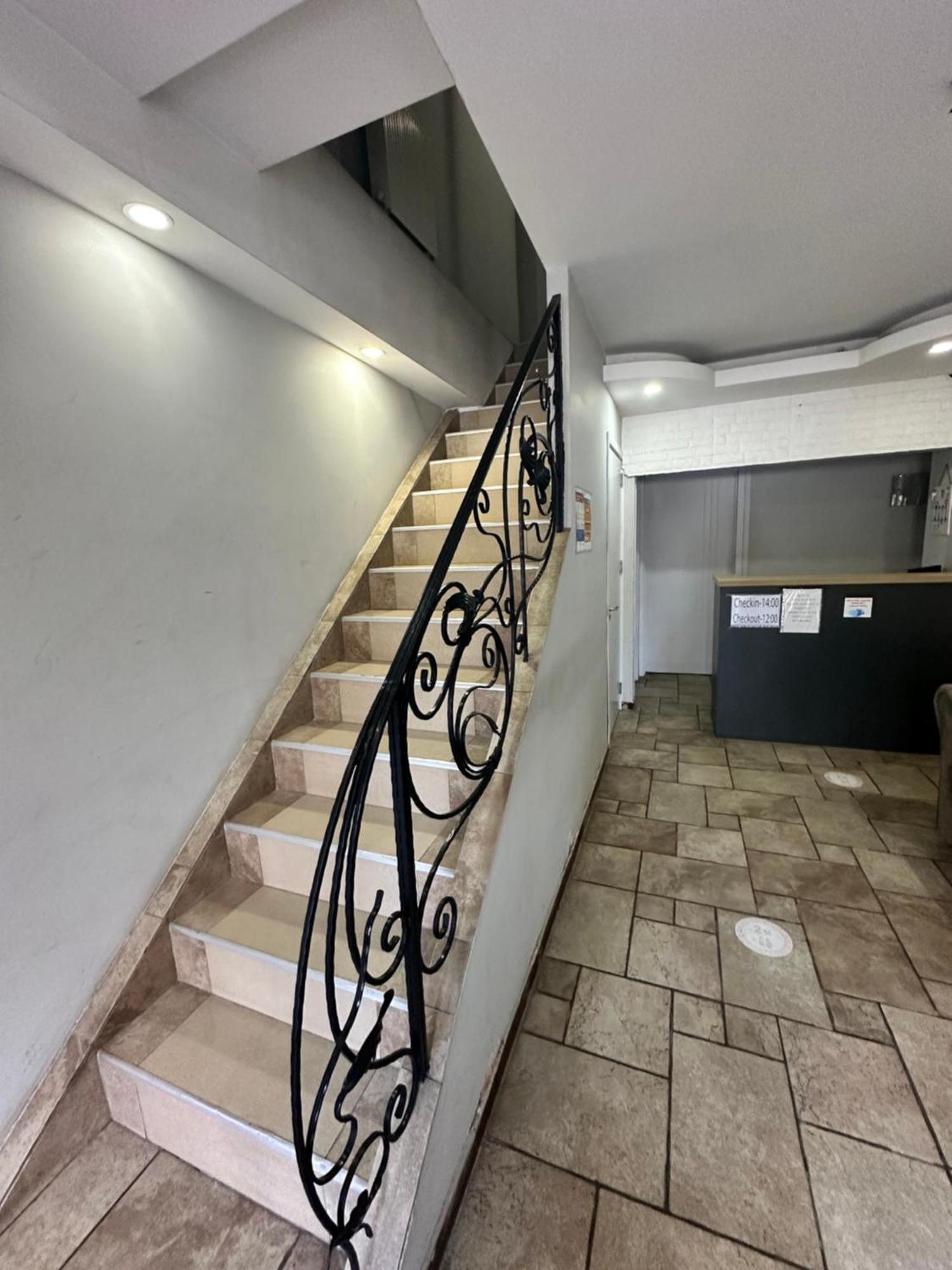 Hotel Lile تبليسي المظهر الخارجي الصورة