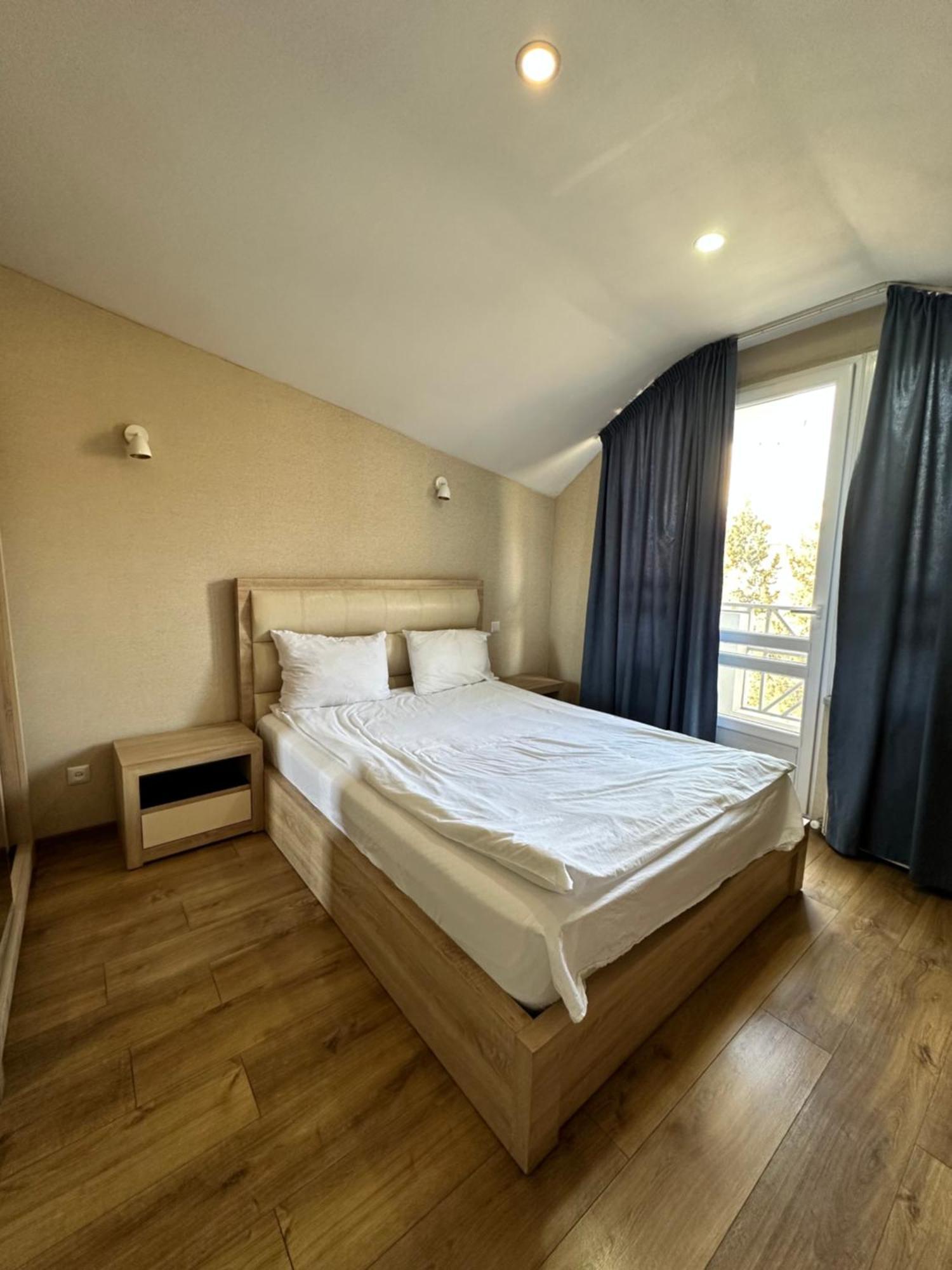 Hotel Lile تبليسي المظهر الخارجي الصورة