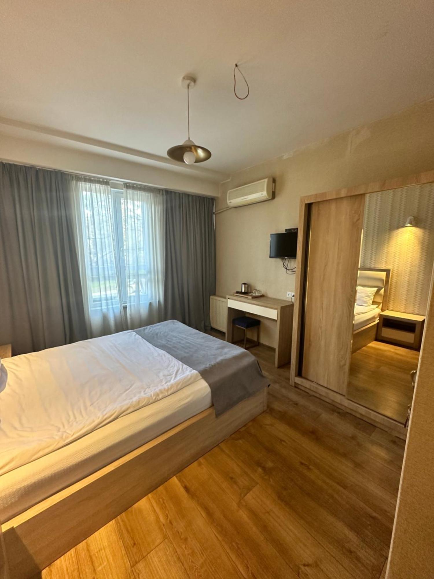 Hotel Lile تبليسي المظهر الخارجي الصورة
